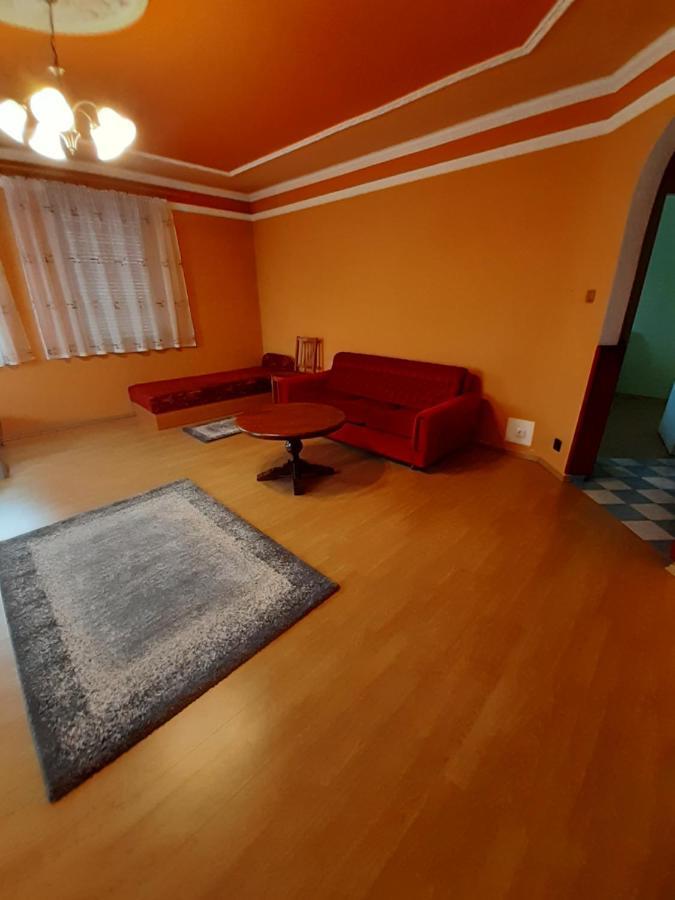Dunafoldvar Gabor Pal 1 Apartman 1 Szoba מראה חיצוני תמונה
